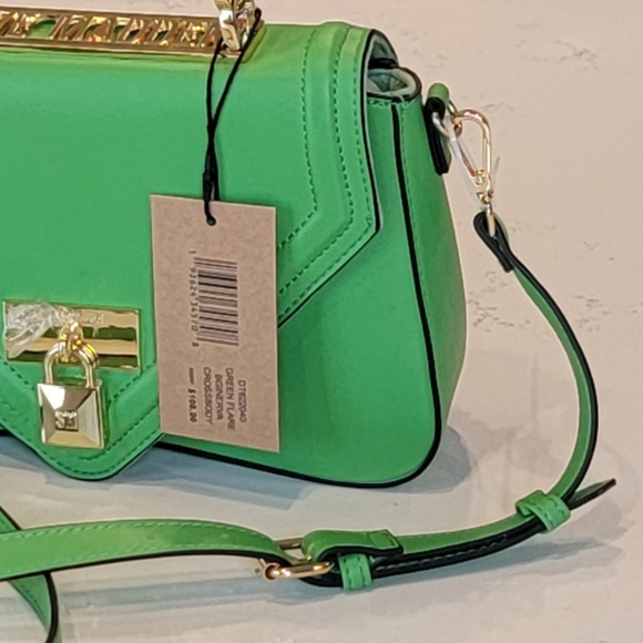 *NEW* Steve Madden Green Flare BGINERVA Crossbody Handbag - Picture 15 of 16